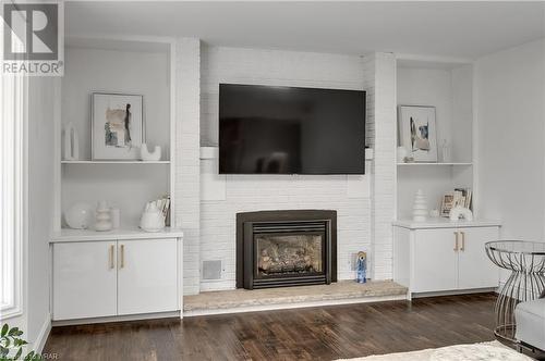 355 Edgehill Drive, Kitchener, ON - Indoor Photo Showing Living Room With Fireplace