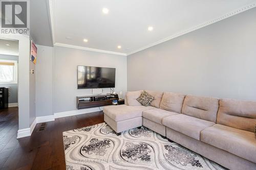 44 - 75 Blackwell Avenue, Toronto, ON - Indoor Photo Showing Living Room