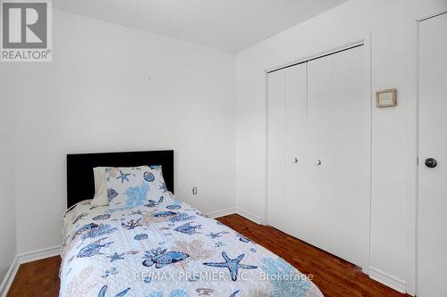752 Pinegrove Avenue, Innisfil, ON - Indoor Photo Showing Bedroom
