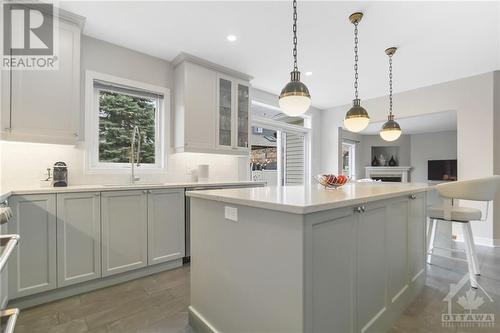 4 Pelee Street, Kanata, ON - Indoor Photo Showing Kitchen With Upgraded Kitchen