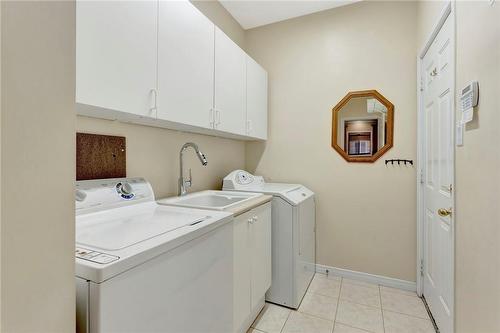 238 Hepburn Crescent, Hamilton, ON - Indoor Photo Showing Laundry Room