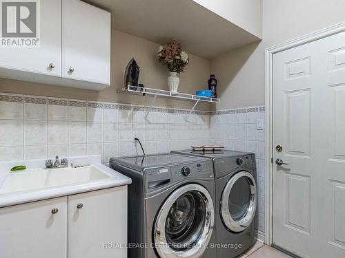 3 Hillpath Crescent, Brampton, ON - Indoor Photo Showing Laundry Room