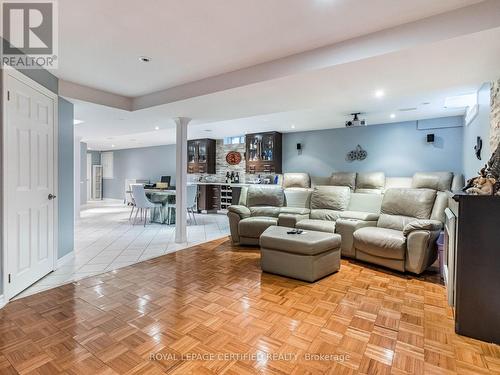 3 Hillpath Crescent, Brampton, ON - Indoor Photo Showing Living Room
