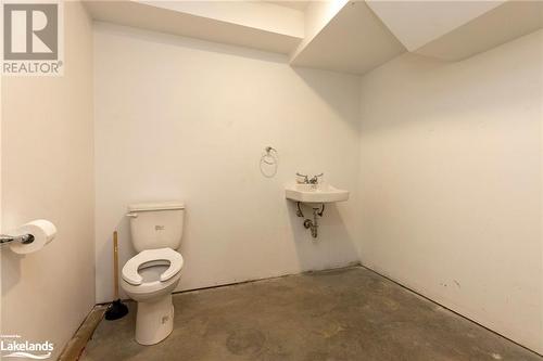 Bathroom 1 - 5 Ritchie Drive, Nobel, ON 
