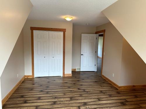 4995 Ponderosa Crescent, Canal Flats, BC - Indoor Photo Showing Other Room