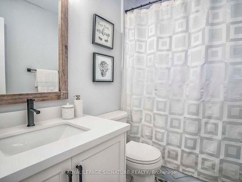 480 Browning St, Oshawa, ON - Indoor Photo Showing Bathroom
