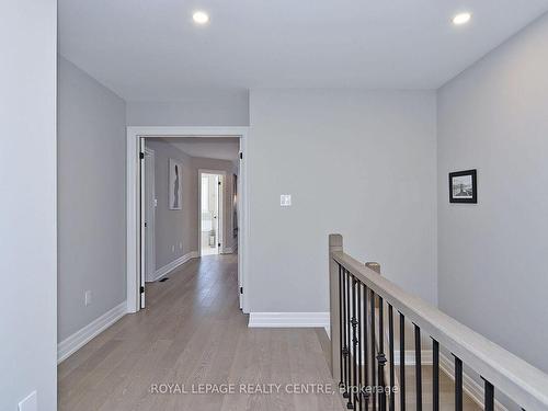 8 Catalpa Cres, Vaughan, ON - Indoor Photo Showing Other Room