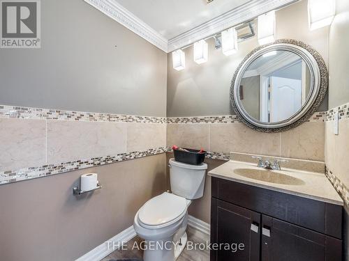 44 Kershaw Street, Brampton, ON - Indoor Photo Showing Bathroom
