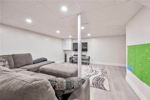 125 Livingston Avenue|Unit #16, Grimsby, ON - Indoor Photo Showing Other Room