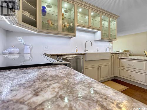 412 Park Avenue, Esterhazy, SK - Indoor Photo Showing Kitchen