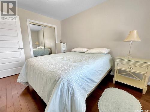 412 Park Avenue, Esterhazy, SK - Indoor Photo Showing Bedroom