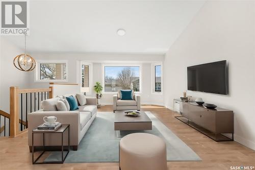 107 Valleyview Drive, Caronport, SK - Indoor Photo Showing Living Room