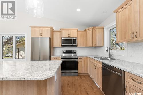 107 Valleyview Drive, Caronport, SK - Indoor Photo Showing Kitchen With Double Sink