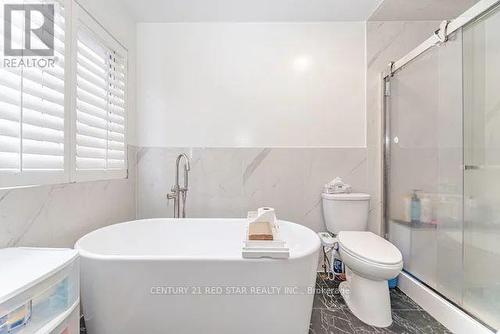 60 Horizon Street, Brampton, ON - Indoor Photo Showing Bathroom