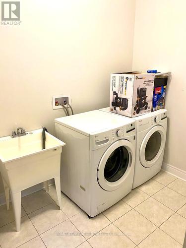 36 Overstone Road, Halton Hills, ON - Indoor Photo Showing Laundry Room
