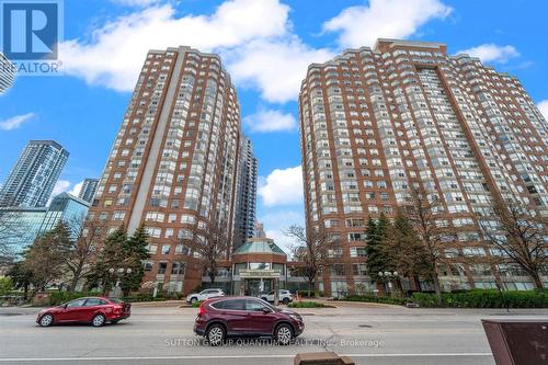 Ph102 - 325 Webb Drive, Mississauga, ON - Outdoor With Facade
