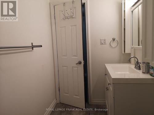 44 Deerpark Crescent, Clarington, ON - Indoor Photo Showing Bathroom