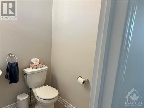 329 Trammel Road, Richmond, ON - Indoor Photo Showing Bathroom