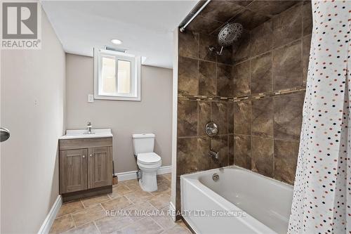 37 Cherie Road, St. Catharines, ON - Indoor Photo Showing Bathroom