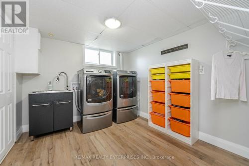 183 Sunnyridge Road, Hamilton, ON - Indoor Photo Showing Laundry Room