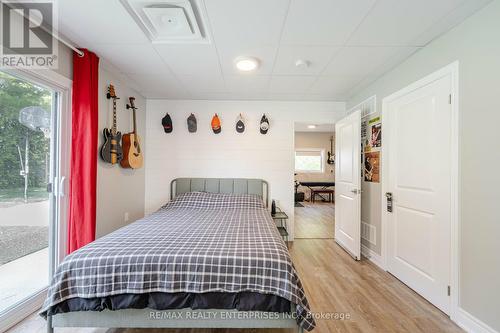 183 Sunnyridge Road, Hamilton, ON - Indoor Photo Showing Bedroom