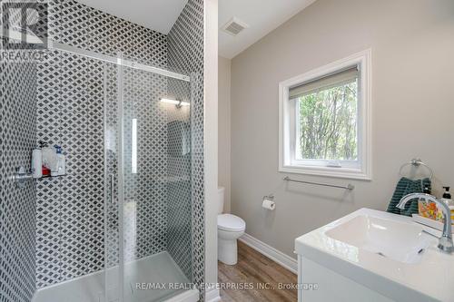 183 Sunnyridge Road, Hamilton, ON - Indoor Photo Showing Bathroom
