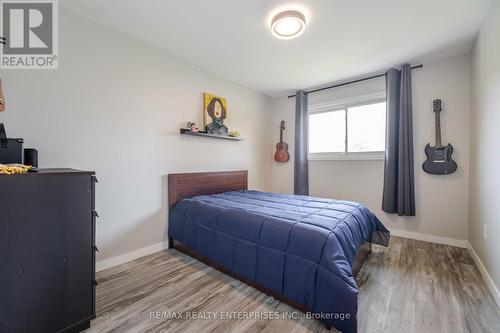 183 Sunnyridge Road, Hamilton, ON - Indoor Photo Showing Bedroom