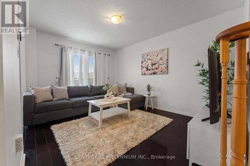 58 Yeaman Drive, Cambridge, ON - Indoor Photo Showing Living Room