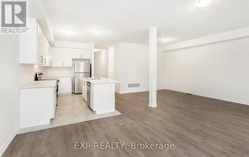 152 Winters Way, Shelburne, ON - Indoor Photo Showing Kitchen