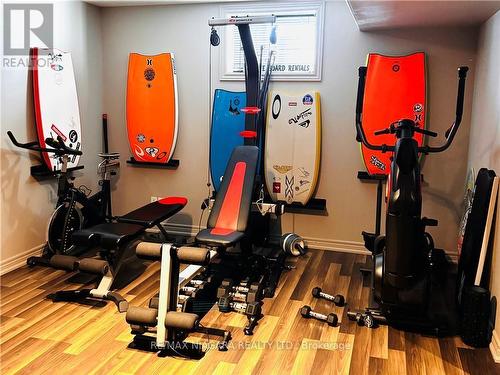 6498 Christopher Crescent, Niagara Falls, ON - Indoor Photo Showing Gym Room