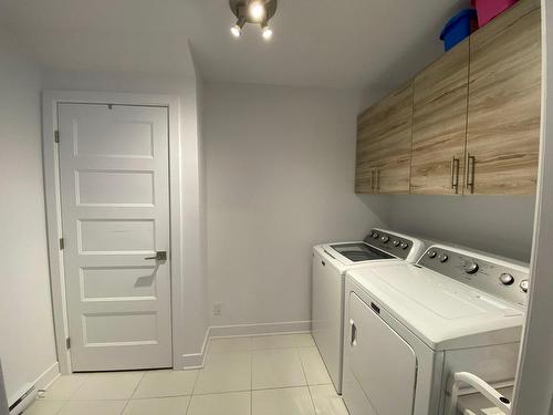 Laundry room - 7430 Rue Liege, Brossard, QC - Indoor Photo Showing Laundry Room