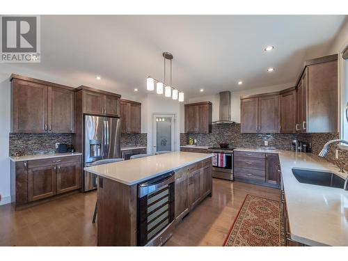 1952 Harris Drive, Penticton, BC - Indoor Photo Showing Kitchen With Stainless Steel Kitchen With Upgraded Kitchen