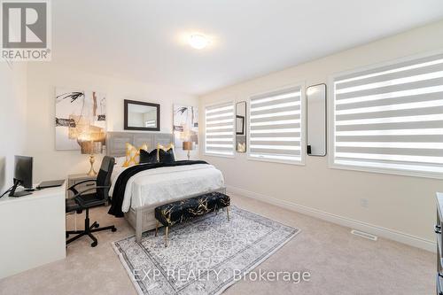 3396 Millicent Avenue, Oakville, ON - Indoor Photo Showing Bedroom