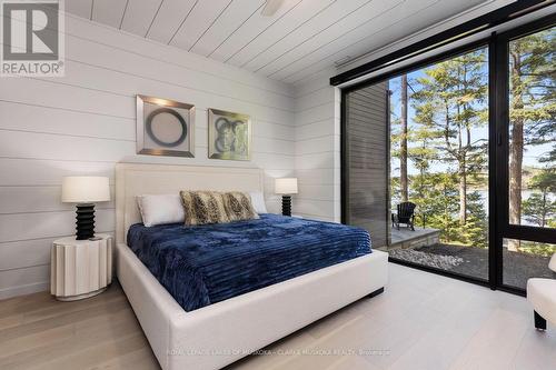 320 Stanley House Road, Seguin, ON - Indoor Photo Showing Bedroom