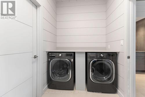 320 Stanley House Road, Seguin, ON - Indoor Photo Showing Laundry Room
