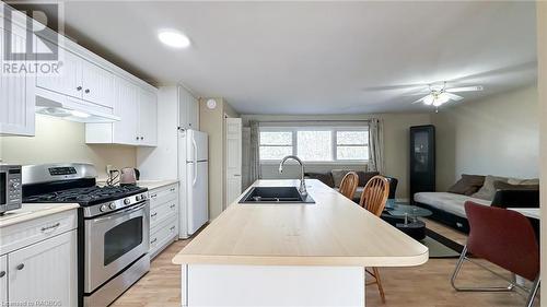 98 King Street, Tiverton, ON - Indoor Photo Showing Kitchen With Double Sink