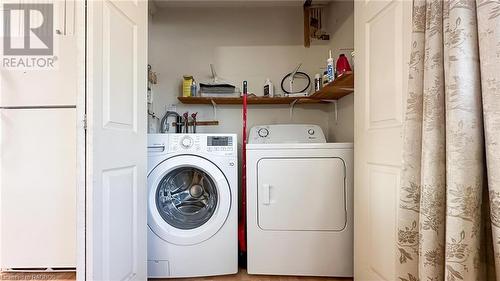 98 King Street, Tiverton, ON - Indoor Photo Showing Laundry Room