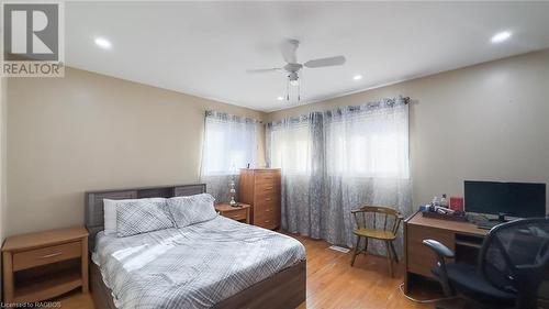 98 King Street, Tiverton, ON - Indoor Photo Showing Bedroom