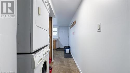 98 King Street, Tiverton, ON - Indoor Photo Showing Laundry Room