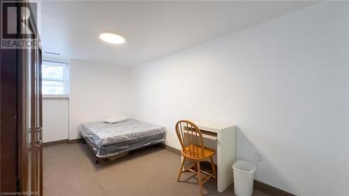 98 King Street, Tiverton, ON - Indoor Photo Showing Bedroom