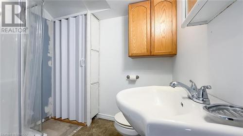 98 King Street, Tiverton, ON - Indoor Photo Showing Bathroom