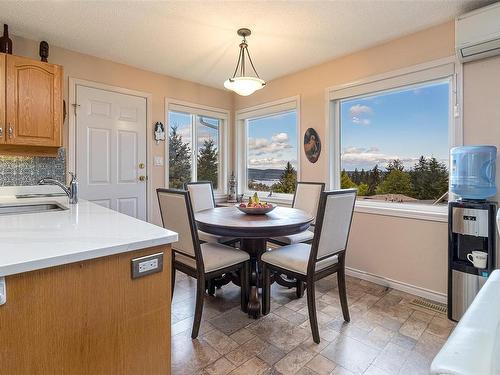 457 Thetis Dr, Ladysmith, BC - Indoor Photo Showing Dining Room