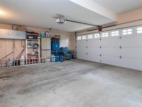 457 Thetis Dr, Ladysmith, BC - Indoor Photo Showing Garage