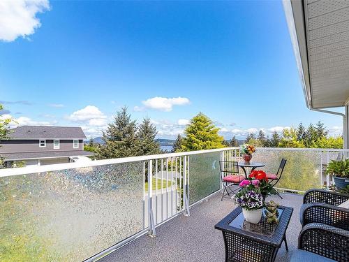 457 Thetis Dr, Ladysmith, BC - Outdoor With Exterior