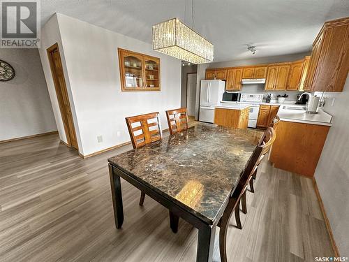 518 Colonel Otter Drive, Swift Current, SK - Indoor Photo Showing Dining Room