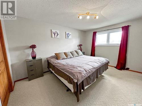 518 Colonel Otter Drive, Swift Current, SK - Indoor Photo Showing Bedroom