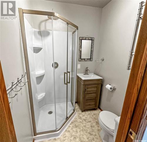 518 Colonel Otter Drive, Swift Current, SK - Indoor Photo Showing Bathroom