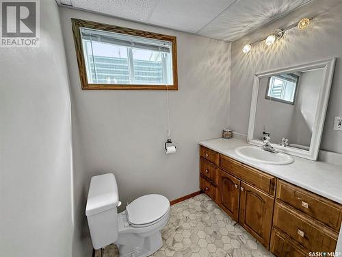 518 Colonel Otter Drive, Swift Current, SK - Indoor Photo Showing Bathroom