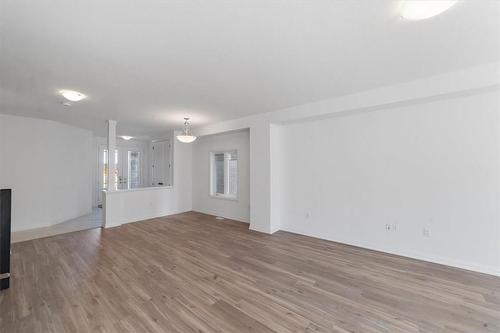 23 Mair Avenue E, Brantford, ON - Indoor Photo Showing Other Room