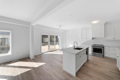 23 Mair Avenue E, Brantford, ON - Indoor Photo Showing Kitchen With Upgraded Kitchen